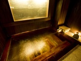 旅の疲れを癒す浴場は、心と身体に安らぎを与えます。
